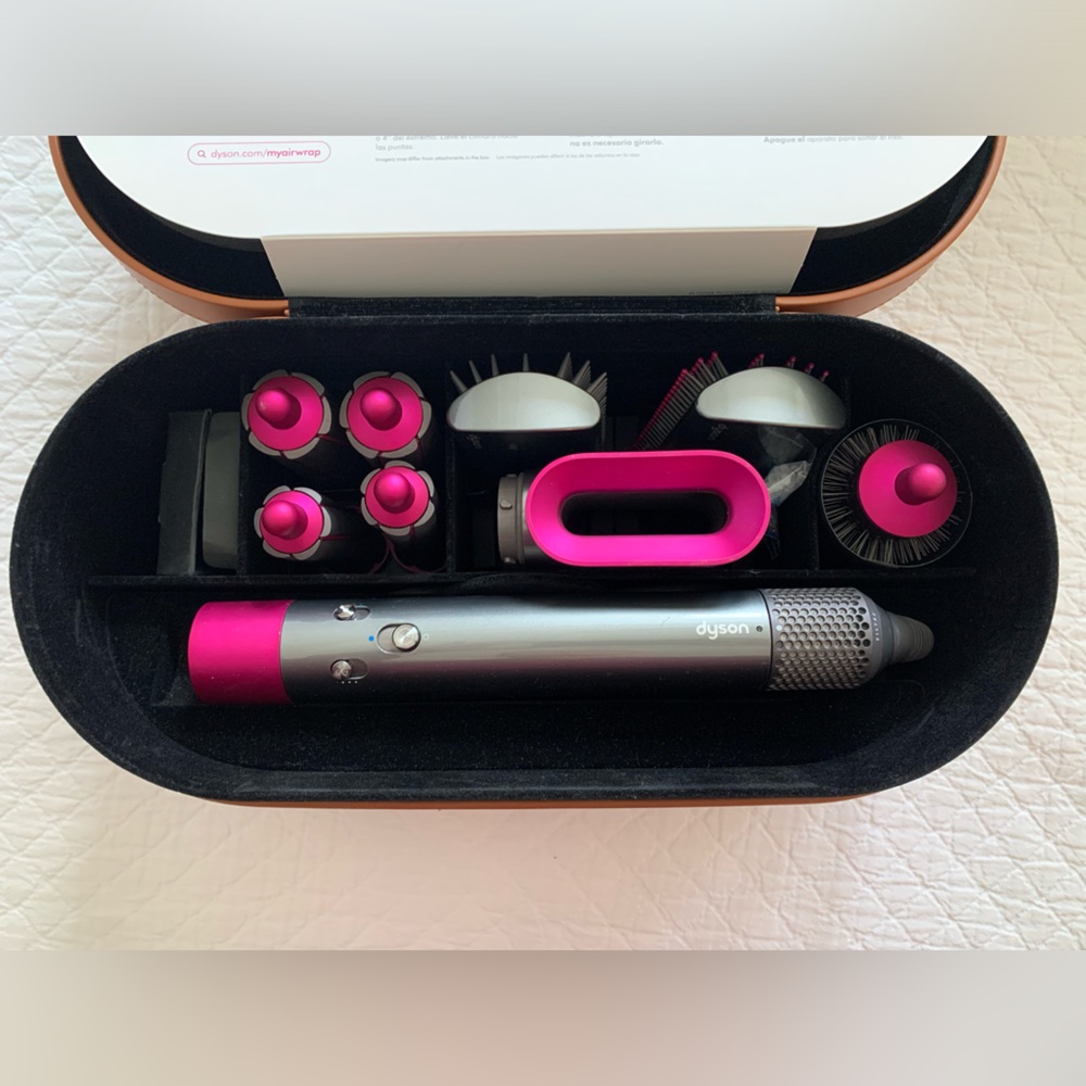 Like New! Dyson Complete Air Wrap System